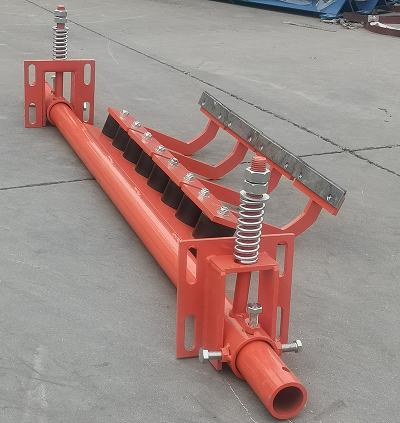 皮帶機清掃器有什么作用呢？皮帶輸送機必須安裝清掃器嗎